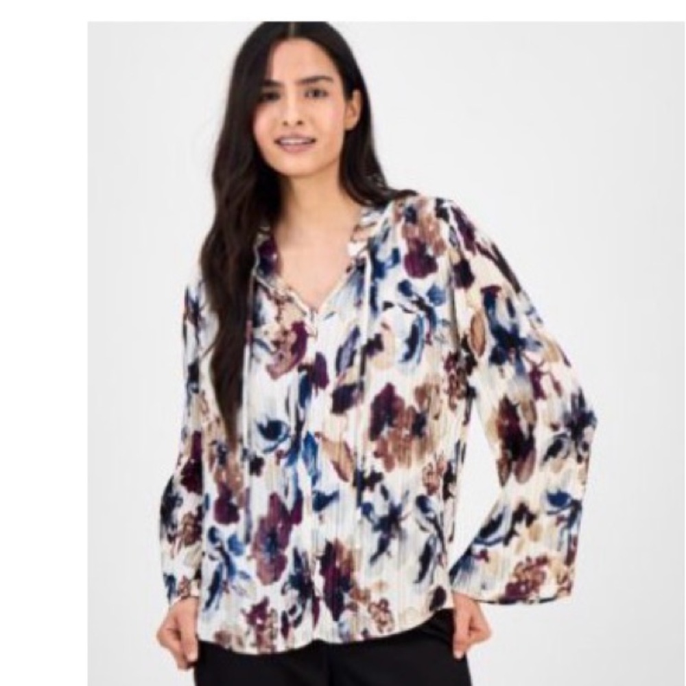 Ann Klein Ruffle Neck Key Hole Pleated Blouse Large